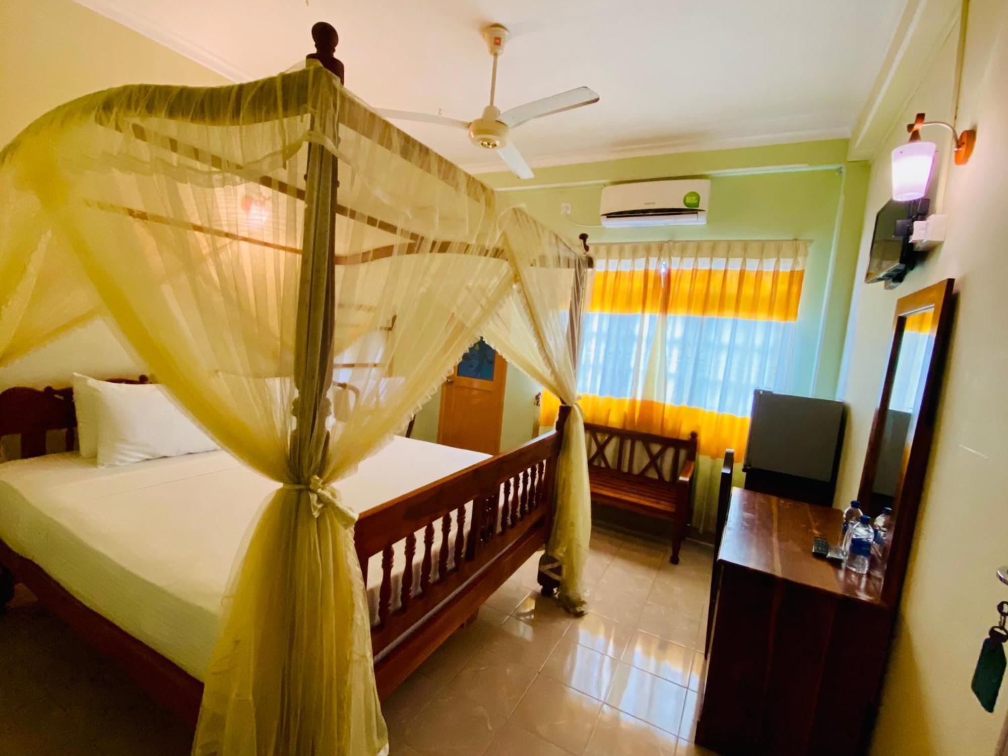 Hotel Montana Rest Anuradhapura Exterior foto