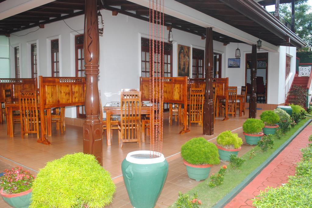 Hotel Montana Rest Anuradhapura Exterior foto